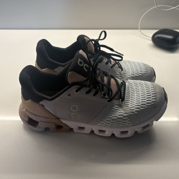 Only Ny Shoes - On Cloudflyer 3 Women's Running Shoes in Glacier/Rosebrown Size 7